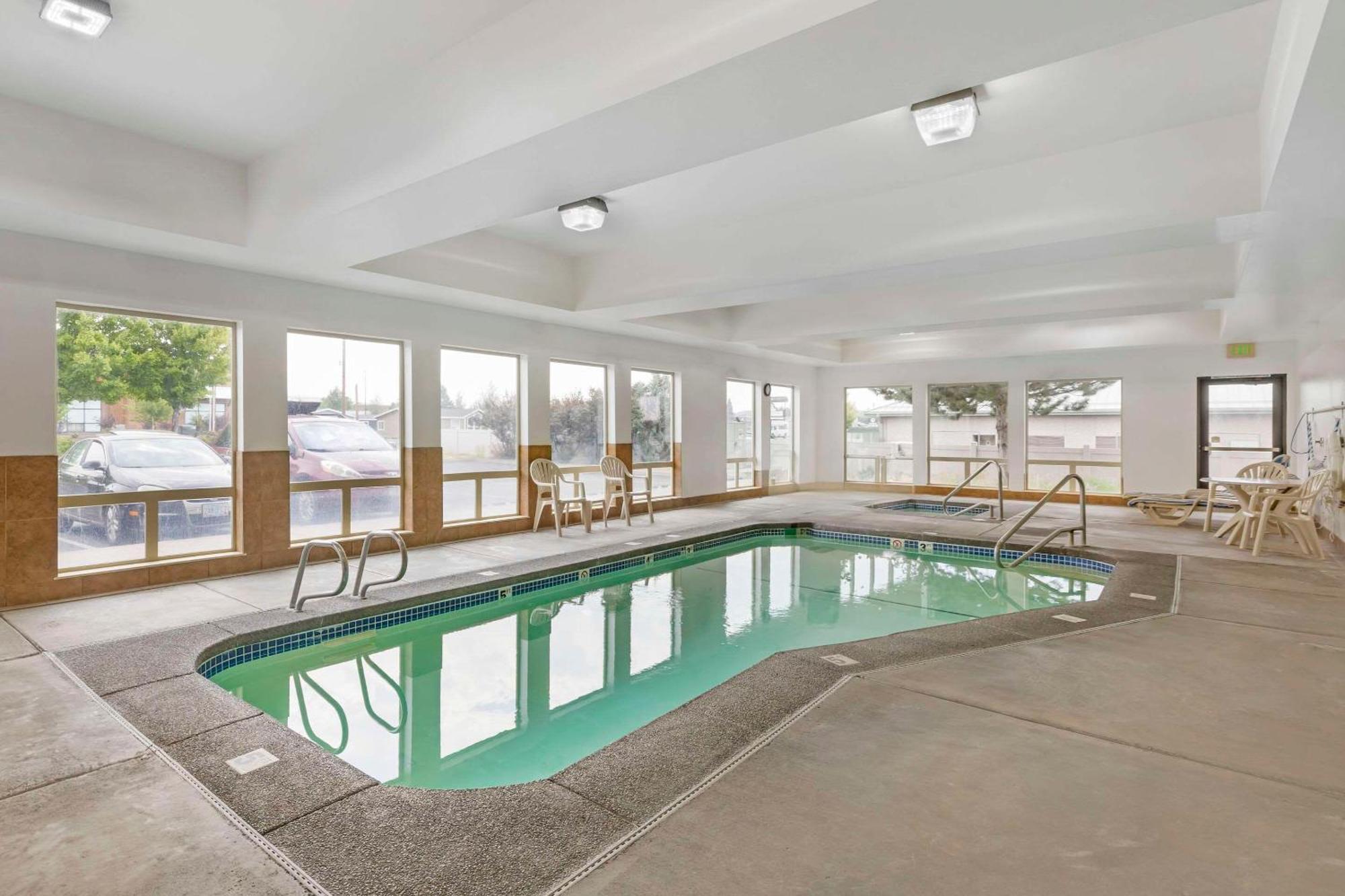 Sleep Inn & Suites Редмънд Екстериор снимка