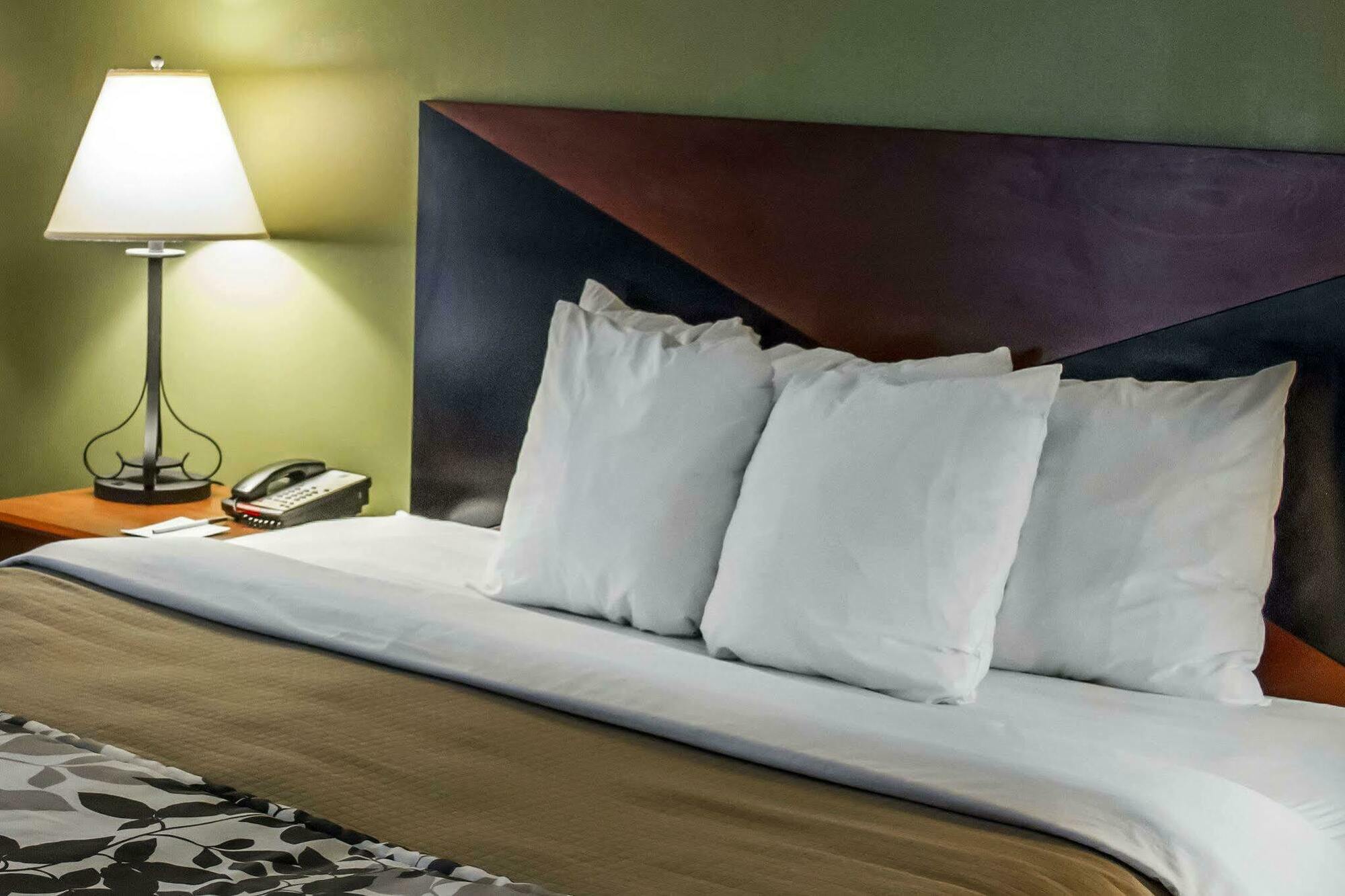Sleep Inn & Suites Редмънд Екстериор снимка